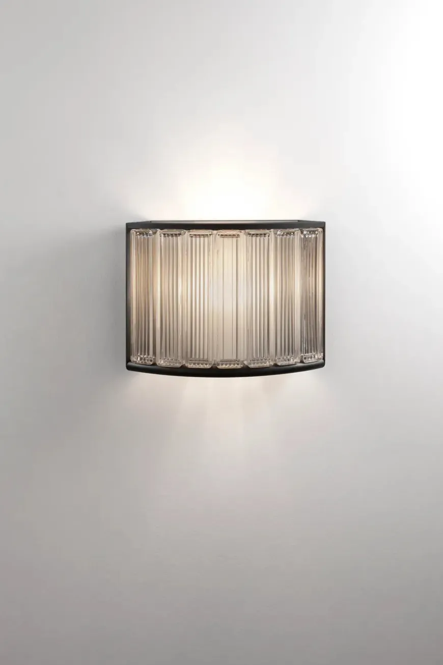 Estadio Væglampe fra Santa and Cole