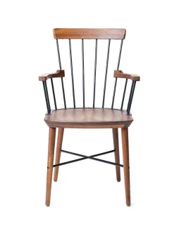 Exchange Highback Chair, walnut fra Stellar Works