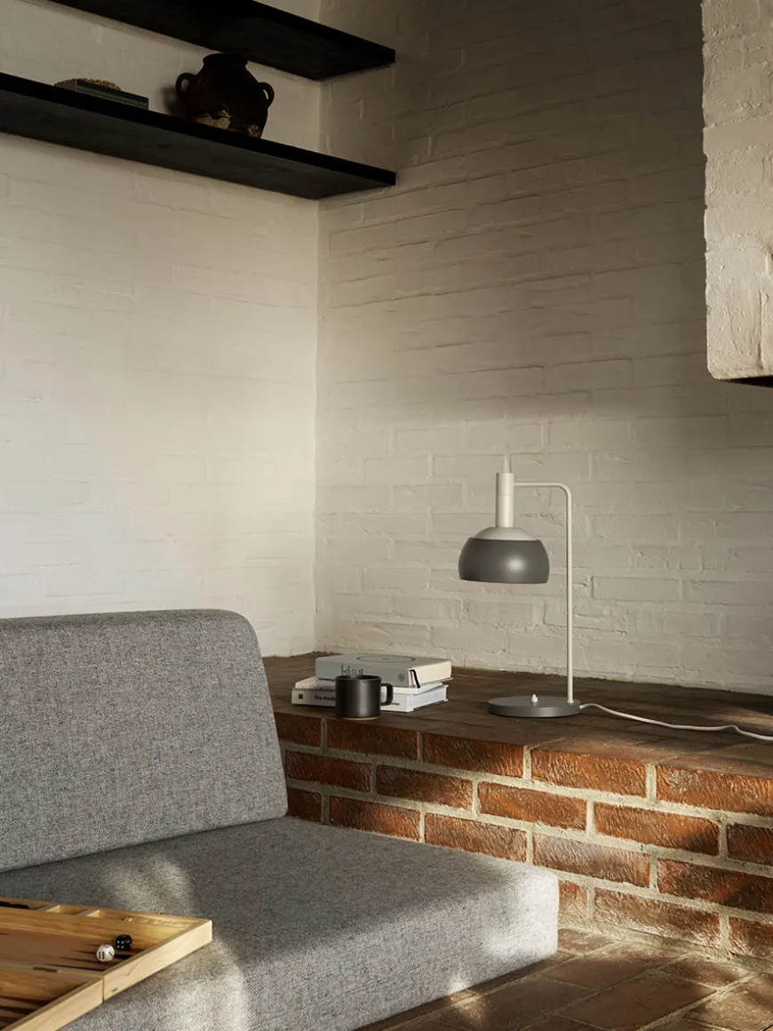 FJ Elements Table Lamp fra Louis Poulsen