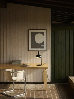 FJ Elements Table Lamp fra Louis Poulsen