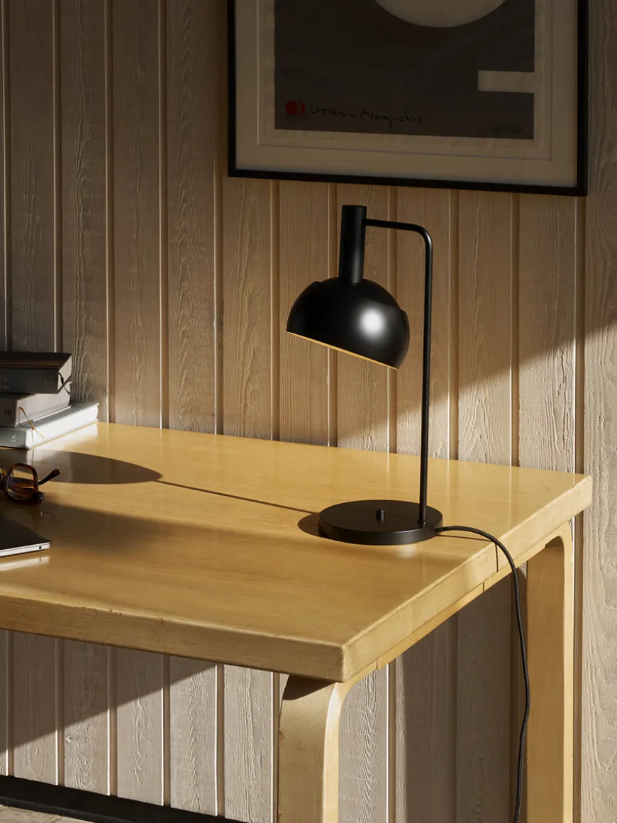 FJ Elements Table Lamp fra Louis Poulsen