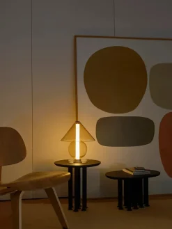 Fragile Table Lamp fra Marset