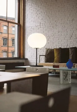 Glo-Ball T1, Black bordlampe fra Flos