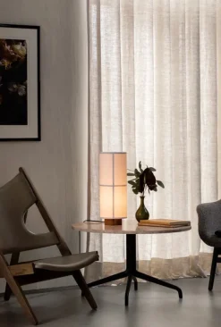 Hashira Table Lamp Raw fra Audo Copenhagen