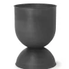 Hourglass Pot, sort fra Ferm Living