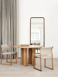 Islets Spisebord, eg lys olie fra Fredericia Furniture