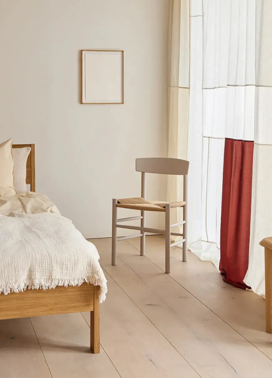 J39 Folkestolen, heritage red af Børge Mogensen