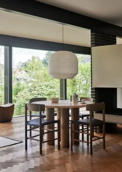 J39 Folkestolen Sædepolstret, Mørkebrun Læder af Børge Mogensen