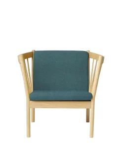 J146 Lounge Chair fra FDB Møbler