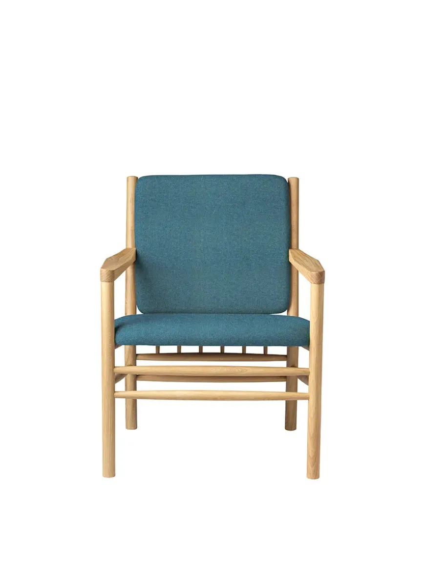 J147 Lounge Chair fra FDB Møbler