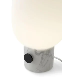 JWDA Metallic Bordlampe fra Audo Copenhagen