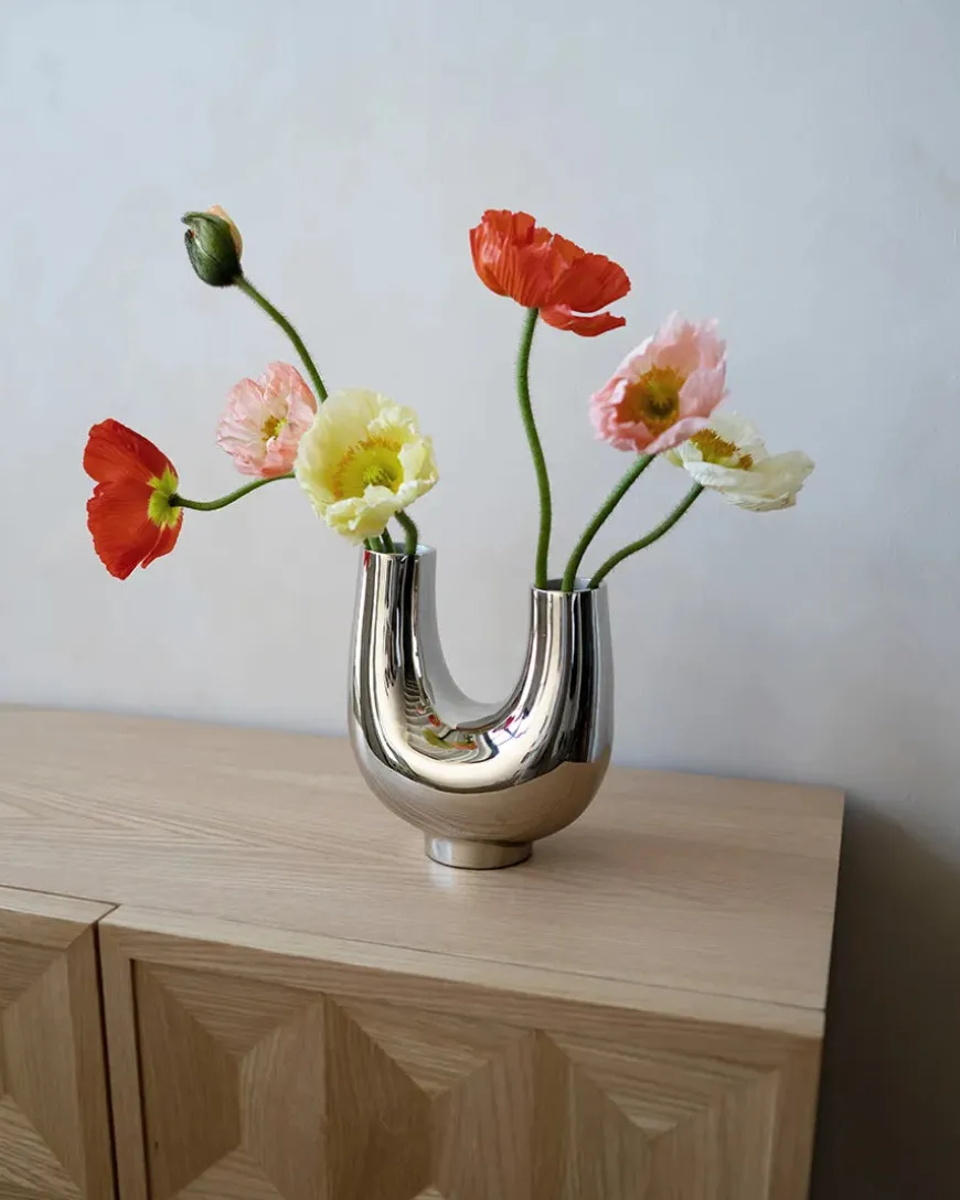 Kazumi Vase, silver fra Hein Studio