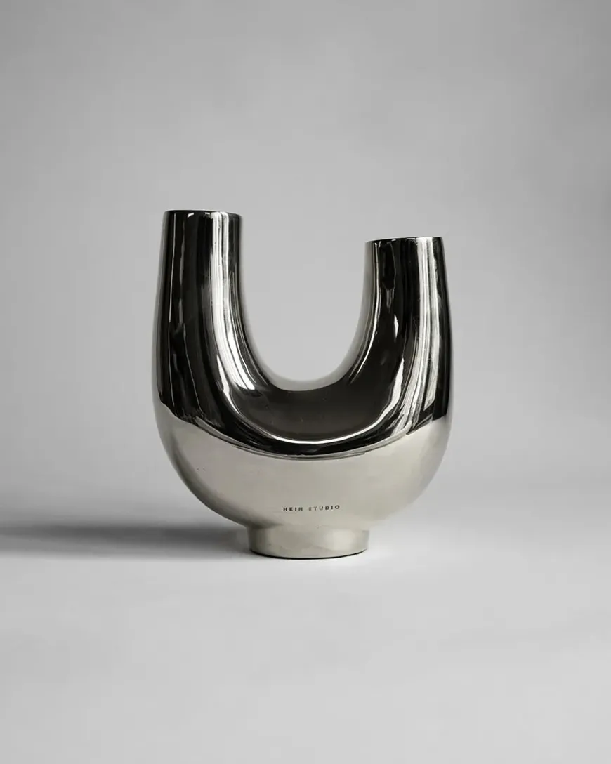 Kazumi Vase, silver fra Hein Studio