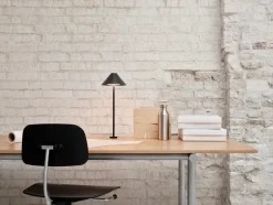 Keglen Bordlampe fra Louis Poulsen