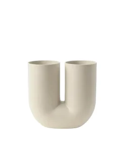 Kink vase, sand fra Muuto