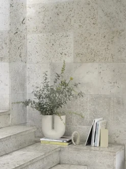 Kink vase, sand fra Muuto