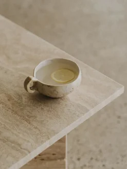 Konkylie Sofabord fra Wabi Sabi Nordic