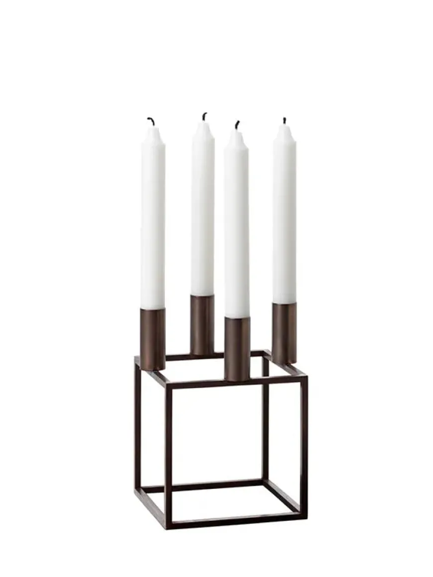 Kubus 4 Lysestage, bruneret kobber fra Audo Copenhagen