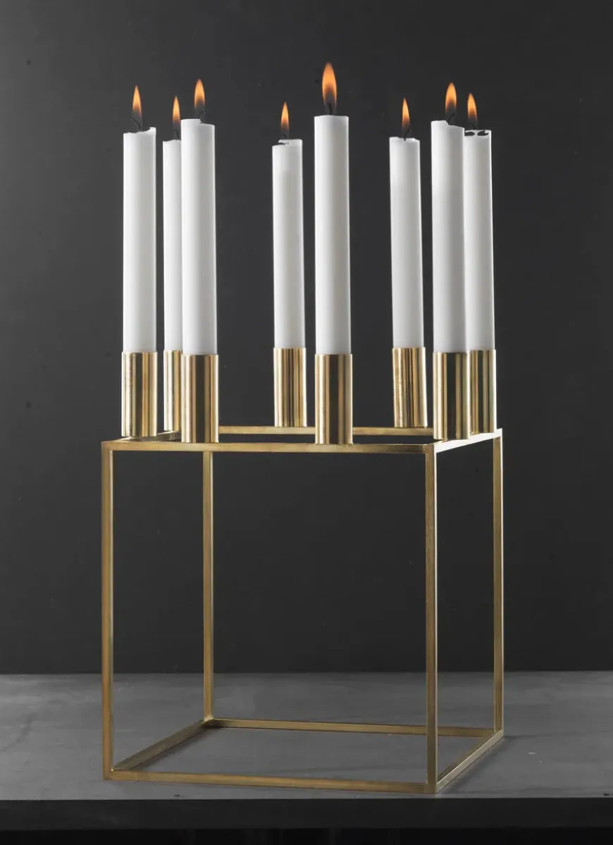 Kubus 8 Lysestage, guldbelagt fra Audo Copenhagen