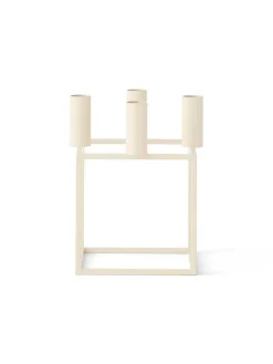 Kubus 4 Lysestage, hvid fra Audo Copenhagen