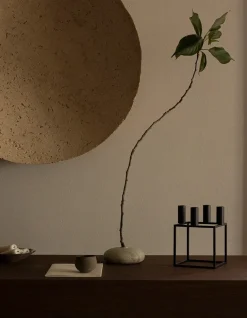 Kubus 4 Lysestage, ivory fra Audo Copenhagen