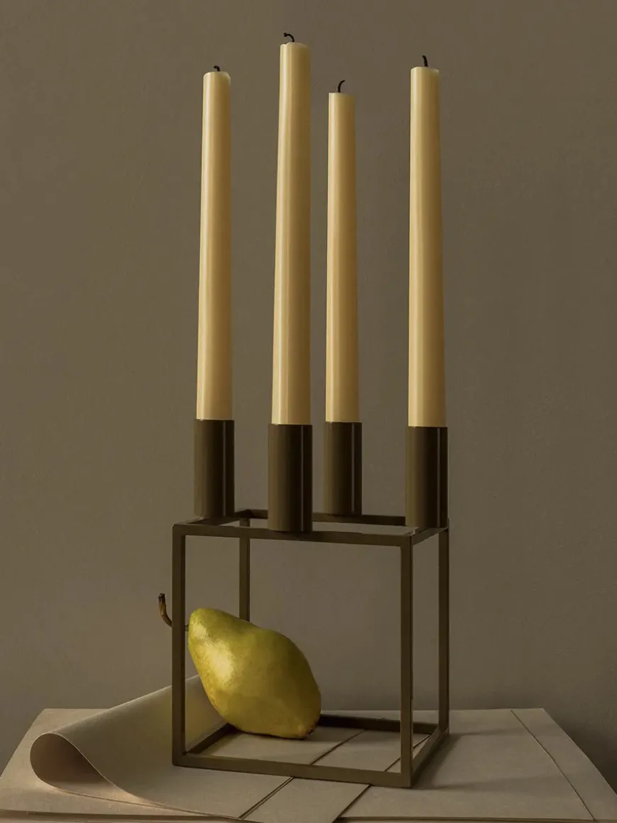 Kubus 4 Lysestage, sort fra Audo Copenhagen