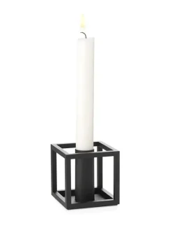 Kubus 1 Lysestage, sort fra Audo Copenhagen