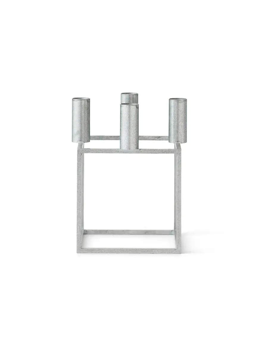 Kubus 4 Lysestage, zink fra Audo Copenhagen