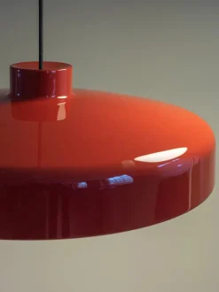 Lacquer pendant medium, red fra Nine