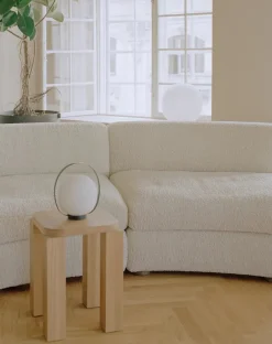 Lantern Portable Table Lamp fra New Works