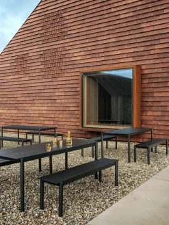 Linear Steel Table, 220x90 cm fra Muuto