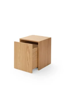 Mass Side Table, black fra New Works