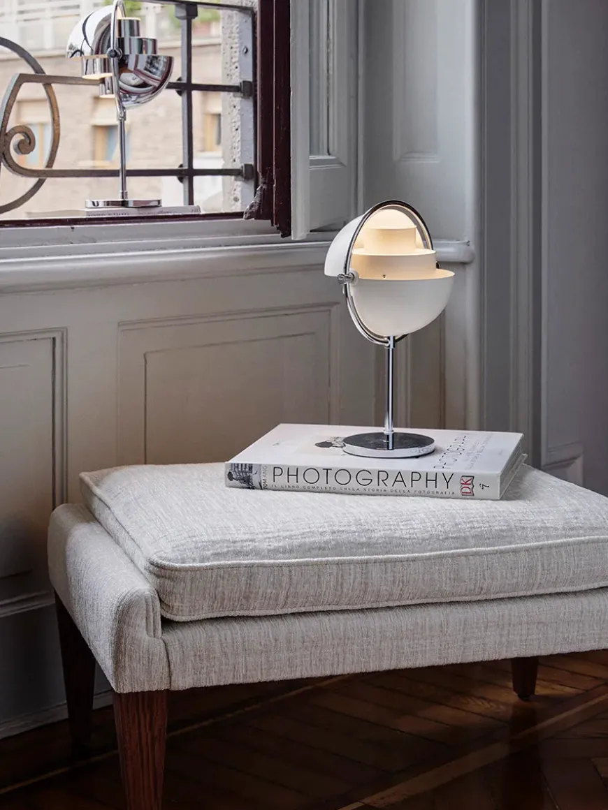 Multi-Lite Portable Bordlampe, krom/hvid fra GUBI