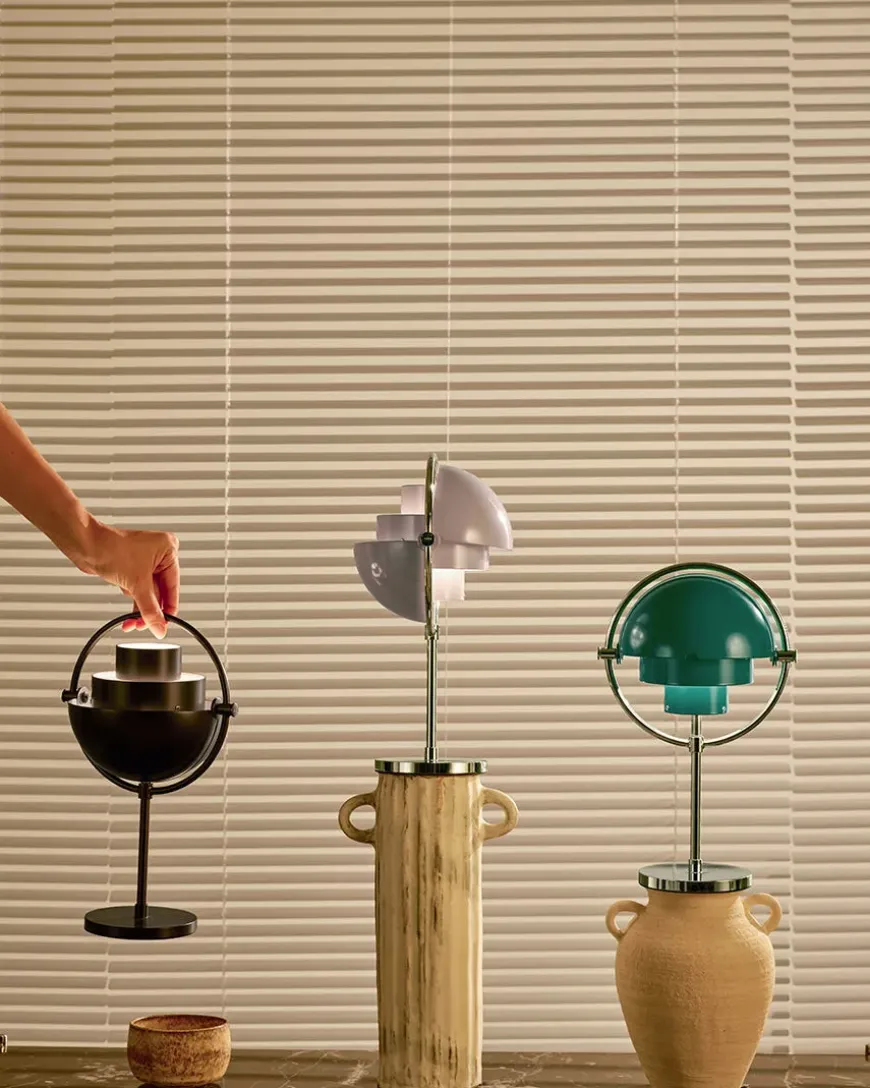 Multi-Lite Portable Bordlampe, krom/hvid fra GUBI