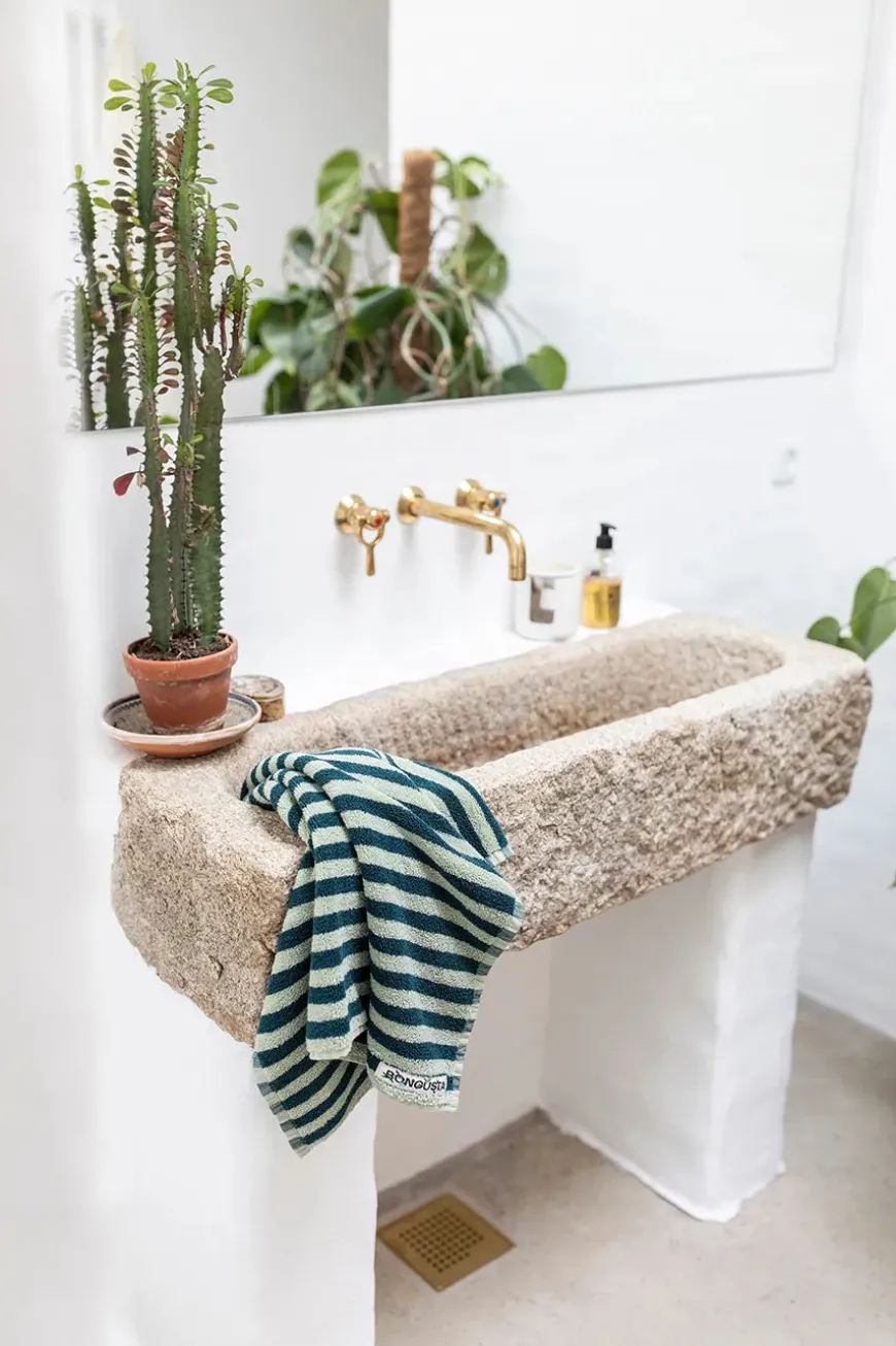 Naram towel - Creme & Ink fra Bongusta