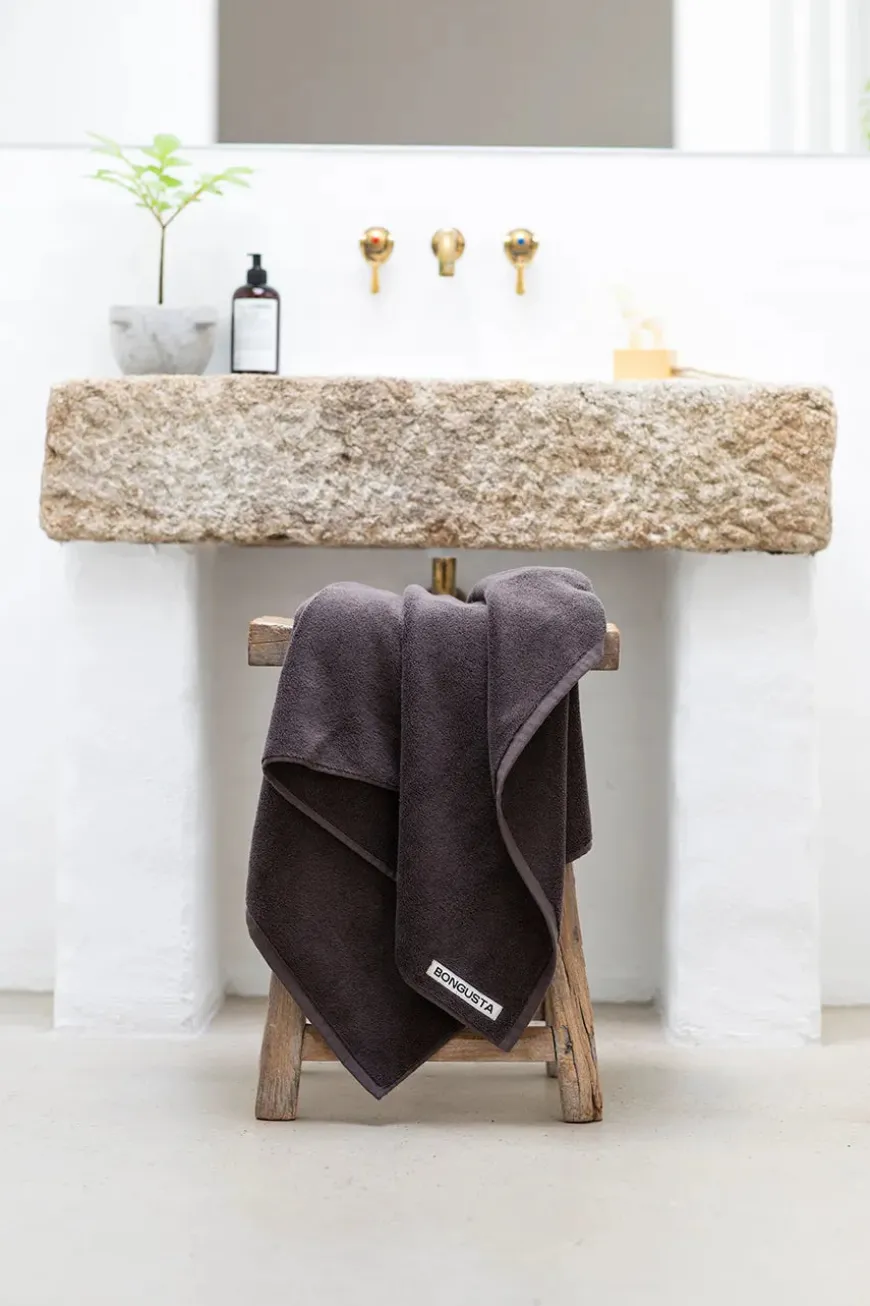 Naram towel - Creme & Ink fra Bongusta