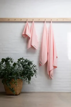 Naram towel - Creme & Ink fra Bongusta