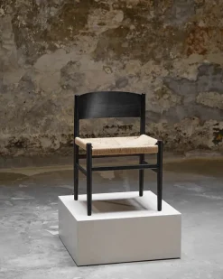 Nestor stol, grå bøg fra Mater