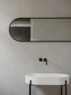 Norm Wall Mirror, Oval fra Audo Copenhagen