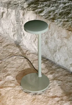 Oblique Bordlampe fra Flos