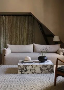 Offset Sofa 3-Seater, bouclé 02 fra Audo Copenhagen