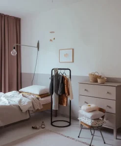 O&O Clothes Rack fra Woud