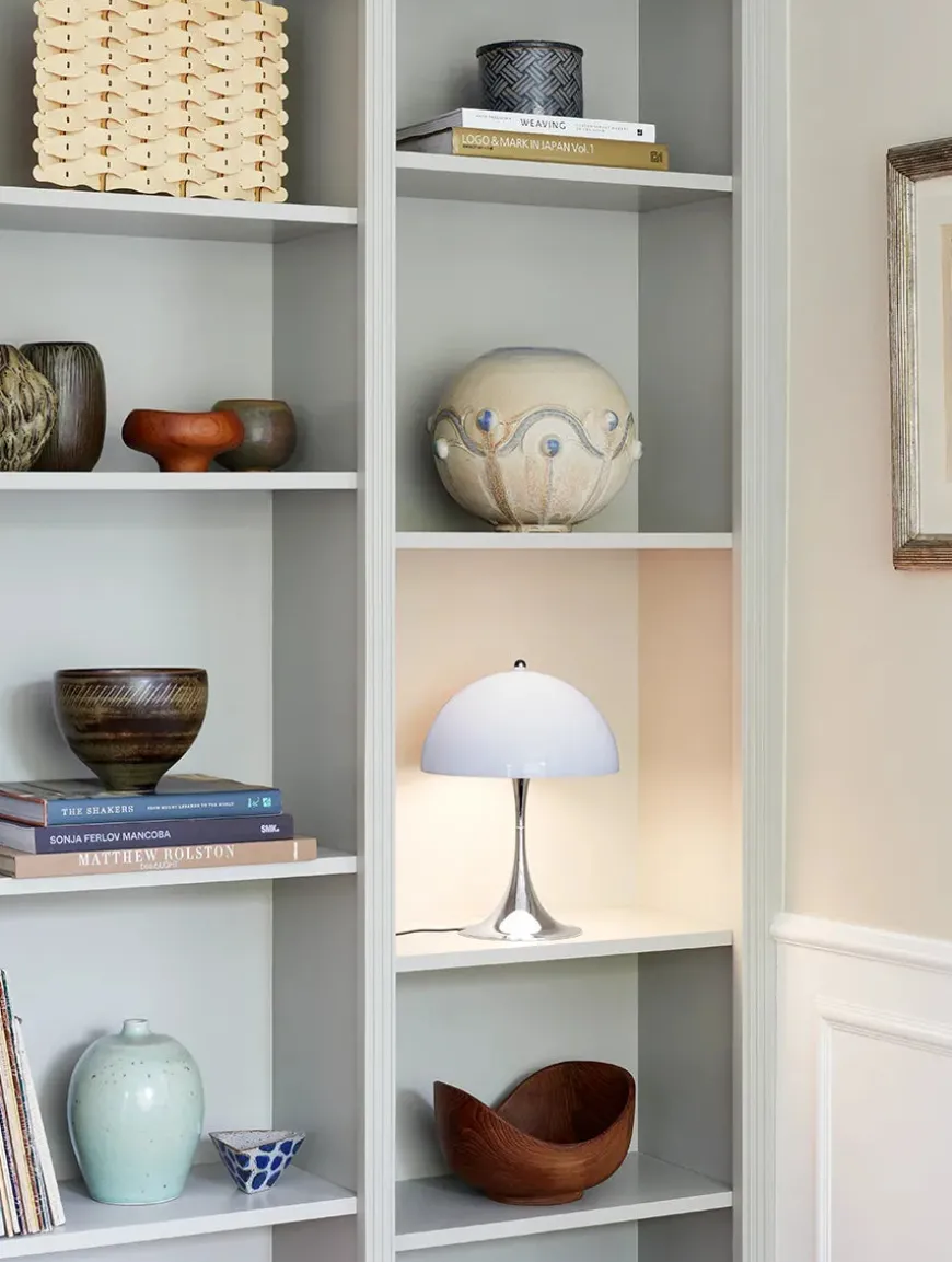 Panthella 250 bordlampe, koral af Verner Panton