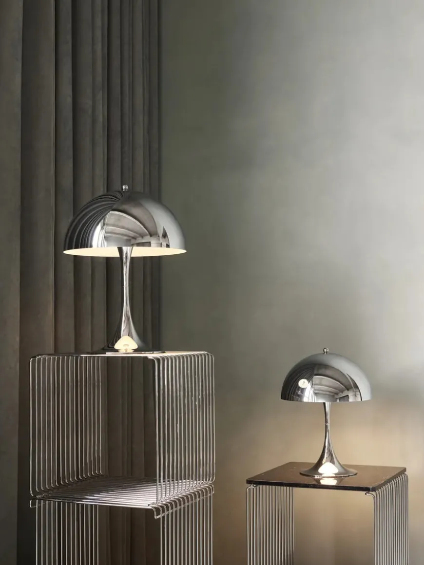 Panthella 250 bordlampe, pale blue af Verner Panton