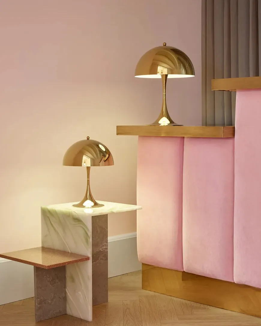 Panthella 250 Bordlampe, pale rose opal af Verner Panton