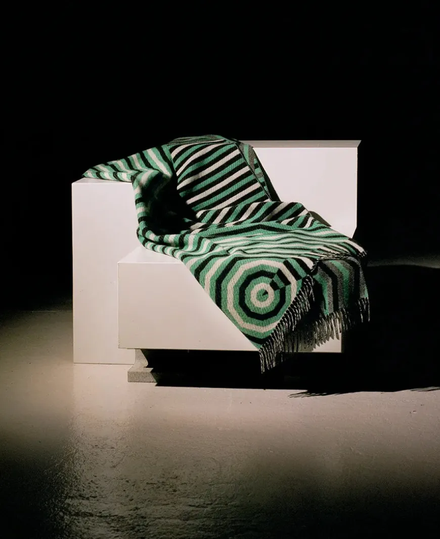 Patch Plaid, leaf/egg/jet fra raawii