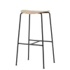 Pavilion Bar Stool AV38 fra &Tradition