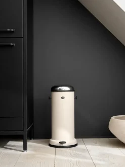 Pedalspand VIPP16 - 18 L, sort fra Vipp