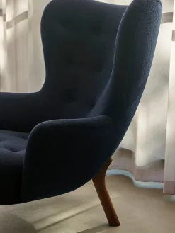 Petra VB3 Chair, karakorum 003/walnut fra &Tradition