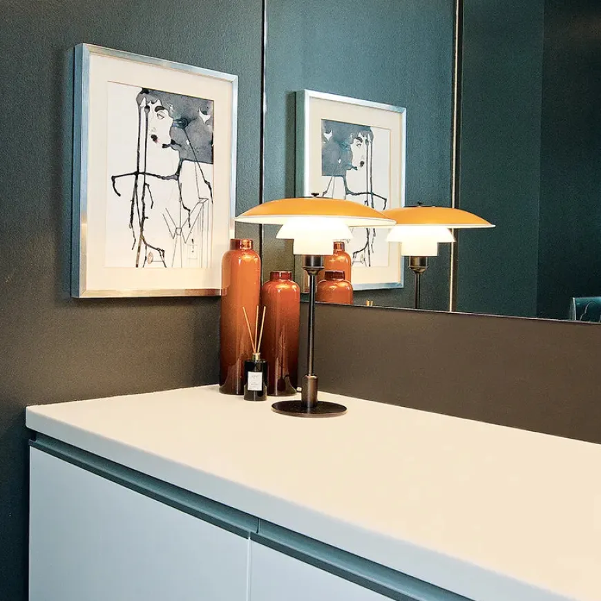 PH 3½-2½ Bordlampe, gul af Poul Henningsen